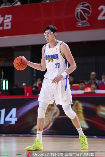 b体育官网-媒体人：周琦数据下滑与教练使用&amp;减少背打有关 即便如此他仍可靠