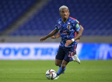 b体育官方网站-日本敲定南野替身锋线大调整？大迫勇也：跑出空当！