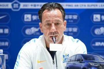 b体育官网-两连胜重回前四的广州城信心满满：与沧州不容有失